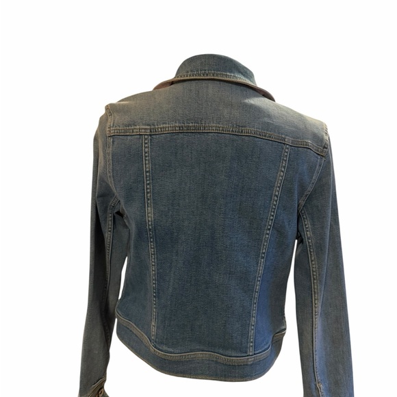 Vineyard Vines Jean Jacket New pink striped under collar - Picture 4 of 5